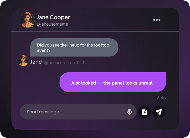 Clique IT direct message conversation with a purple reply bubble